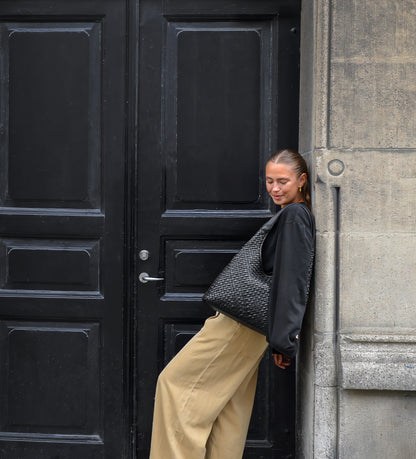 Treats Raven Bags Black