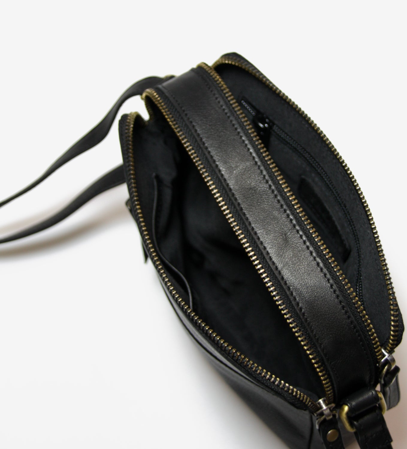 Treats Vilde Bags Black